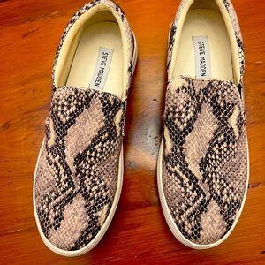 Steve Madden Sneakers